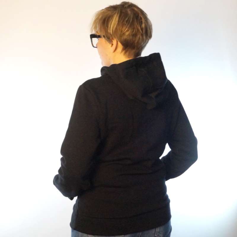 schwarz fair fashion biobaumwolle öko slow fashion Hoodie