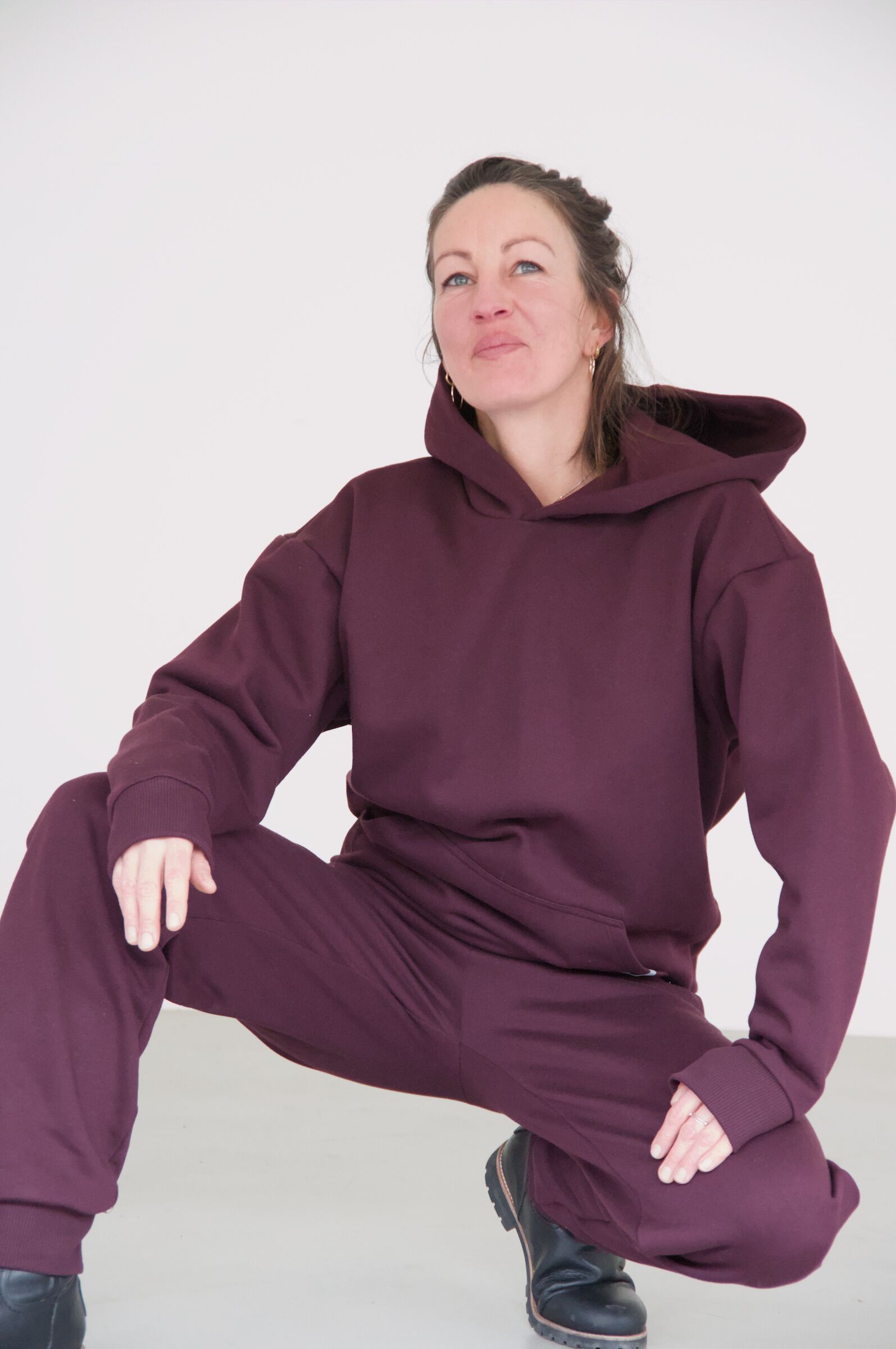 oversize_hoodie_unisex_bordeaux_4a