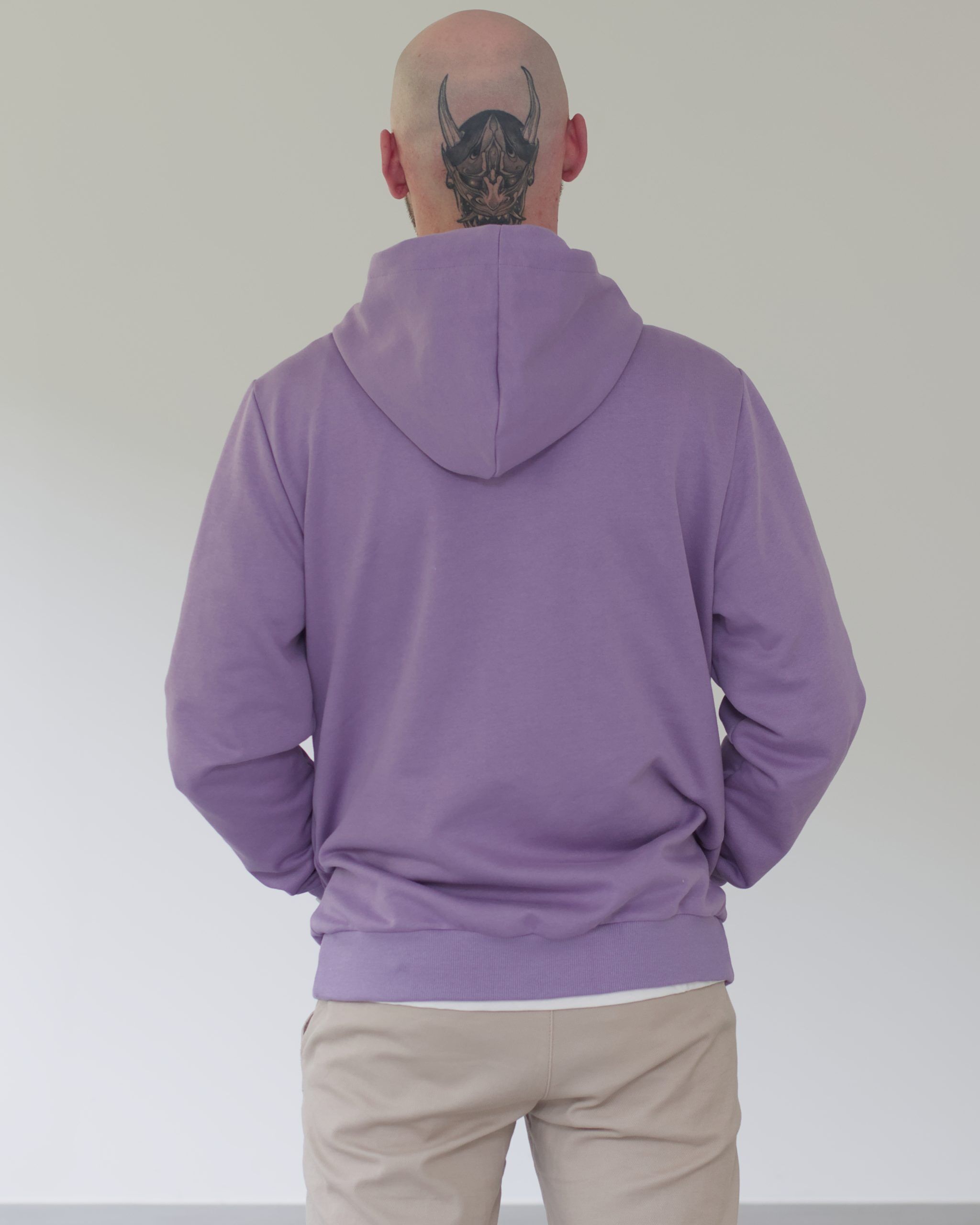 hoodie_mRV_bio_fair_mann_flieder_rueck