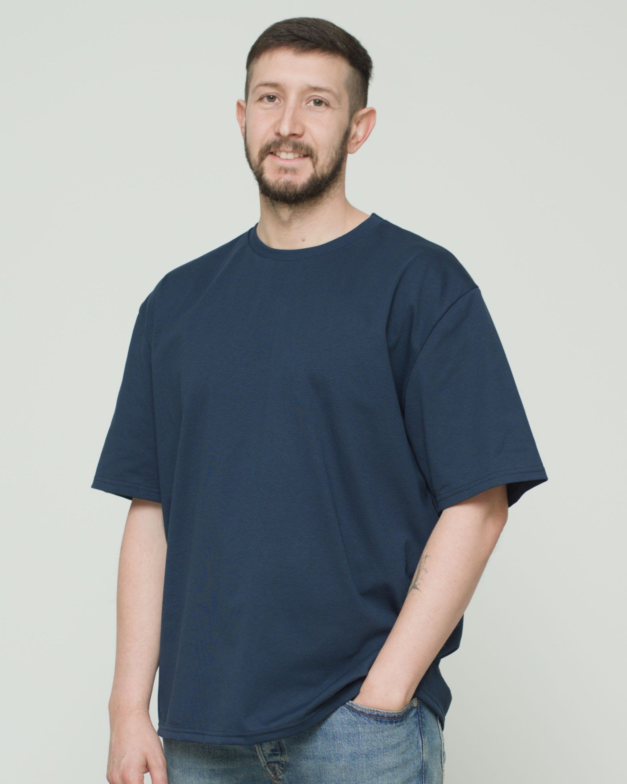oversized_tshirt_unisex_marine_mann_front02