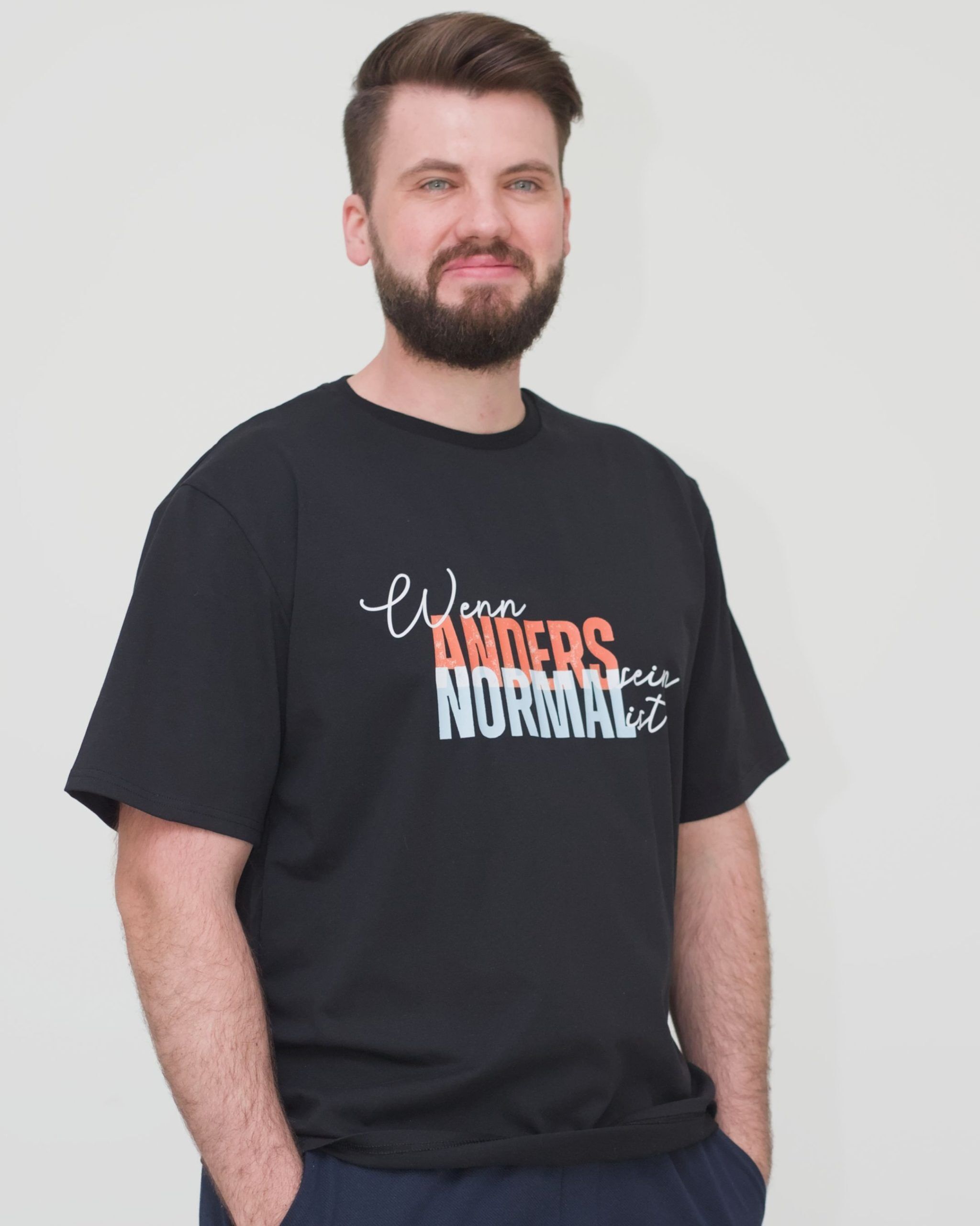 oversized_tshirt_anders_normal_schwarz_mann01