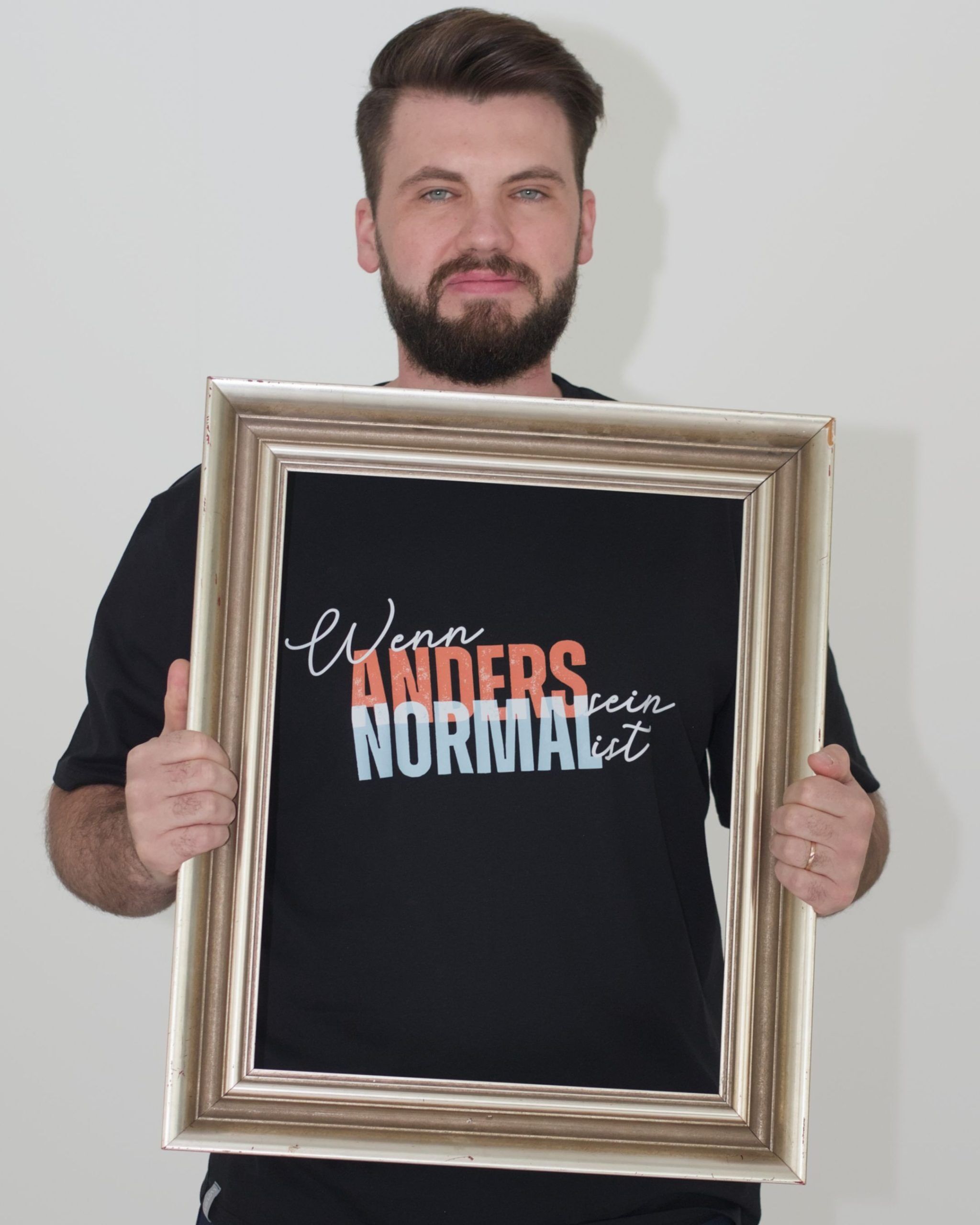oversized_tshirt_anders_normal_schwarz_mann_frame02