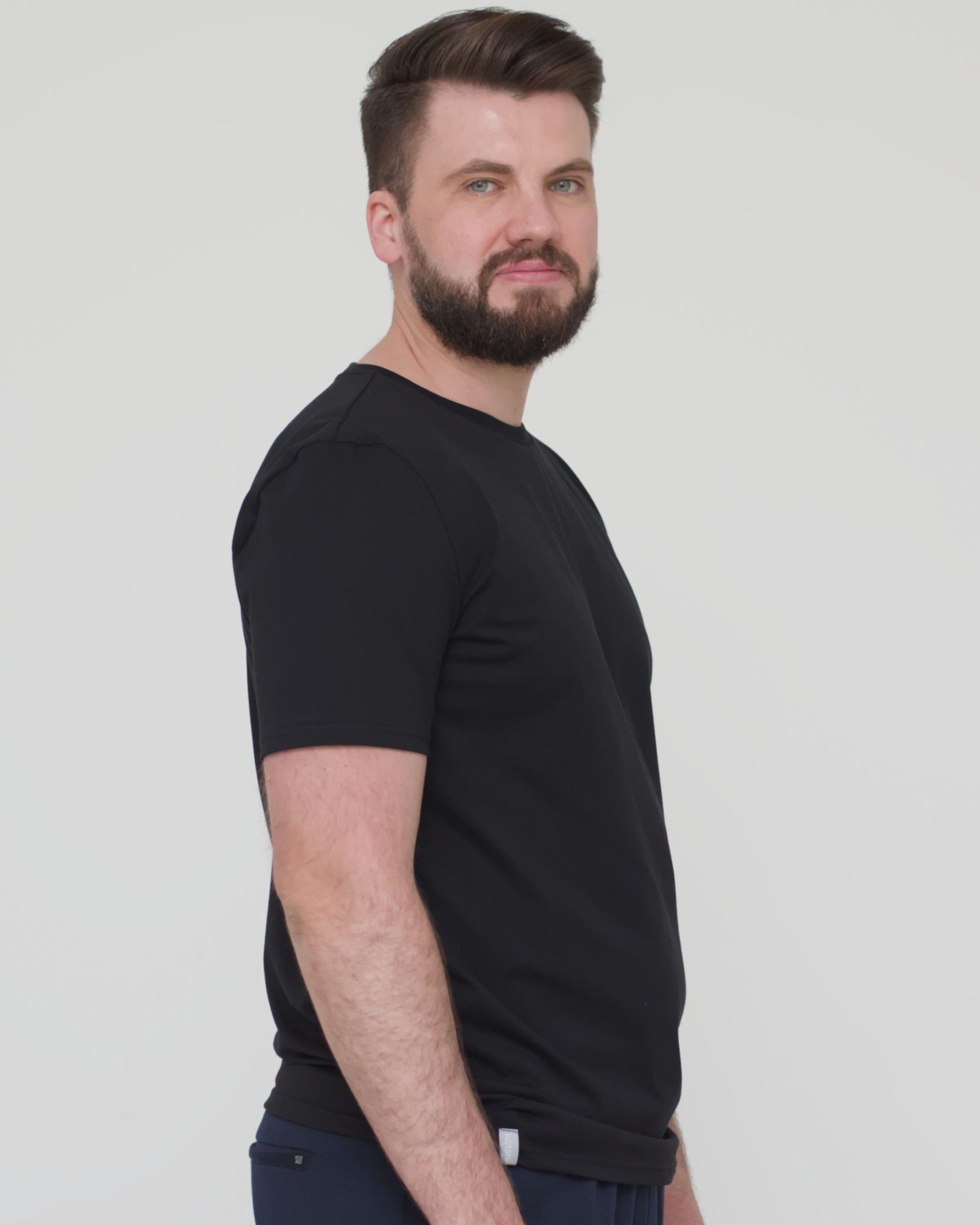 tshirt_relaxed_fit_bio_mann_schwarz_front03