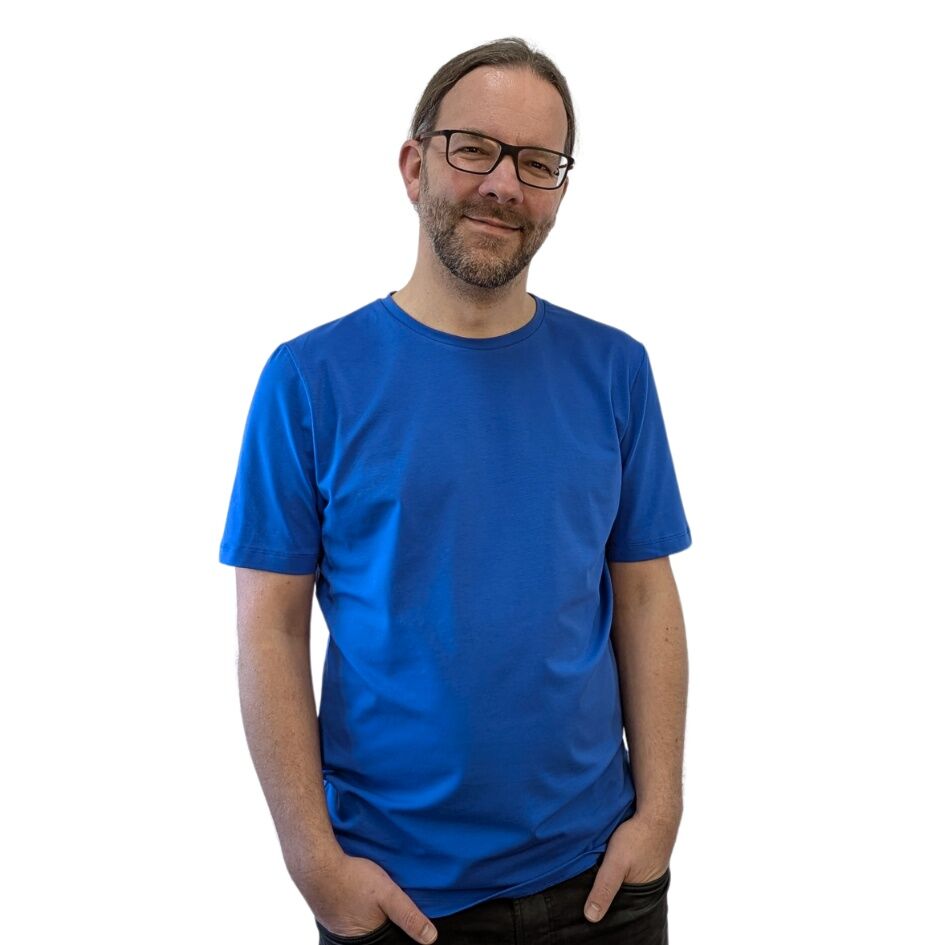 t-shirt_mann_stretch_baumwolle_fair_kornblume