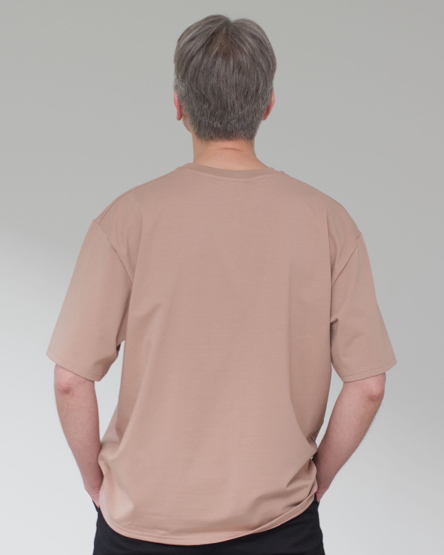 oversized_unisex_tshirt_toffee_rueck01