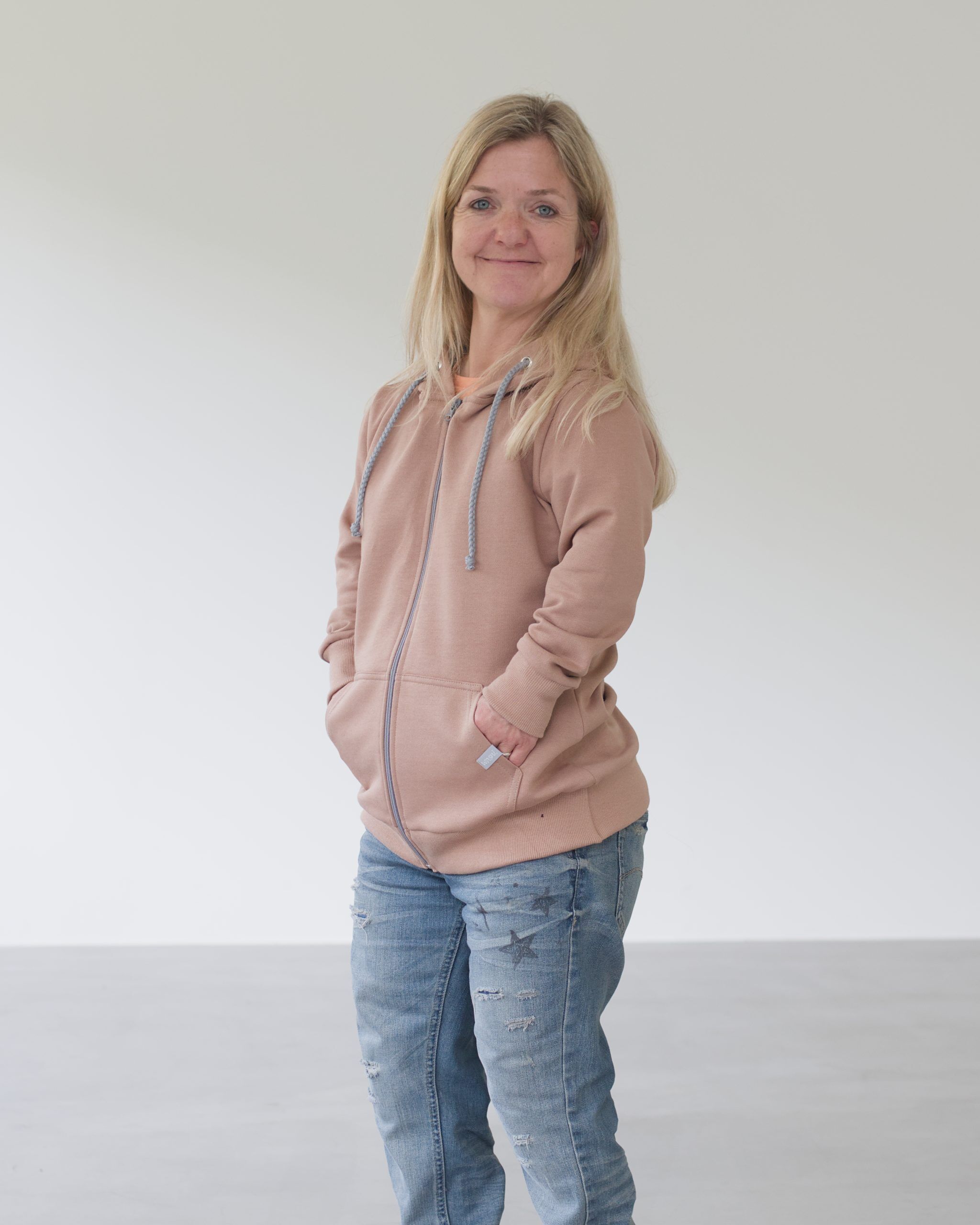 hoodie_mRV_bio_fair_frau_toffee02