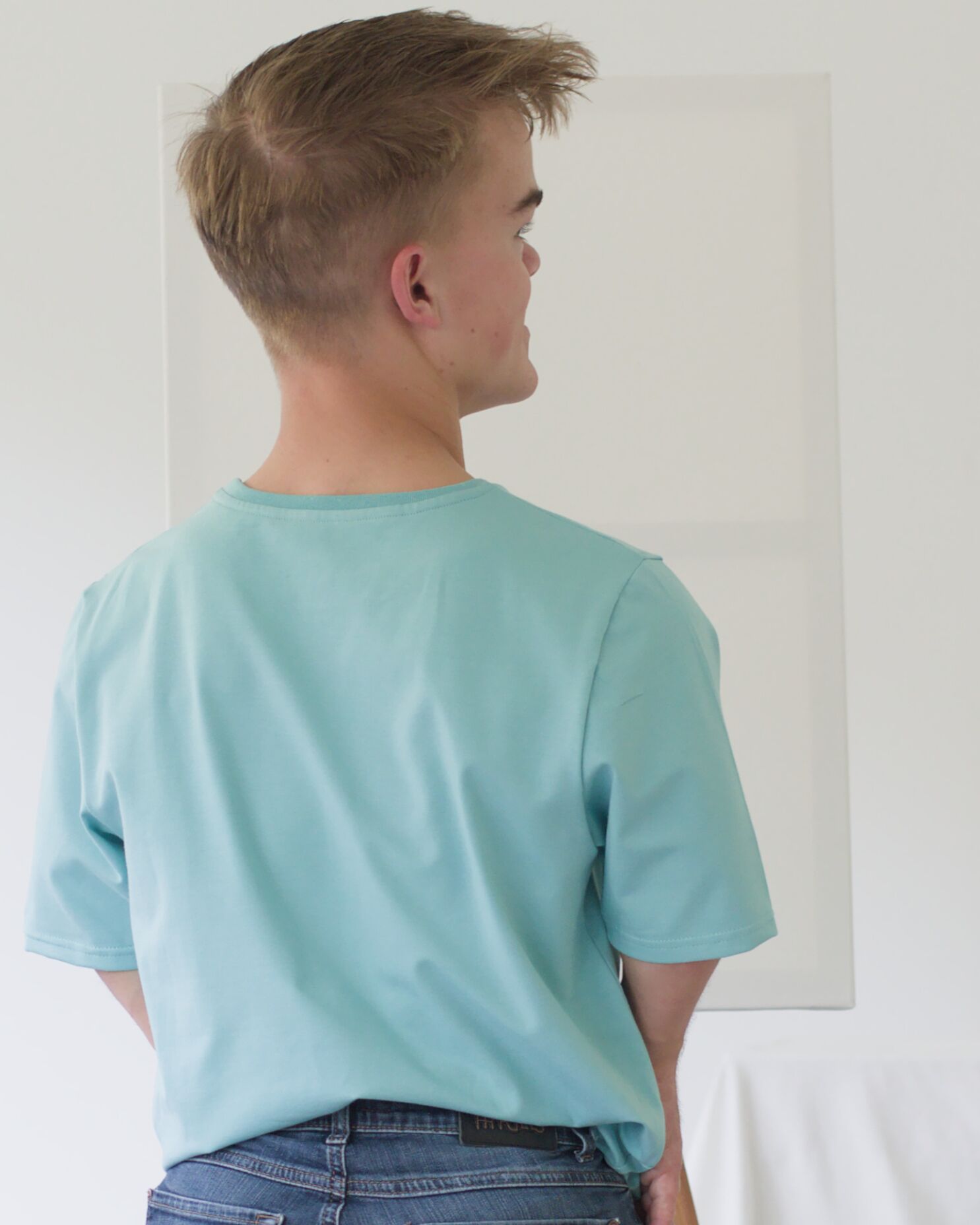Tshirt_standart_aqua_mann_rueck01