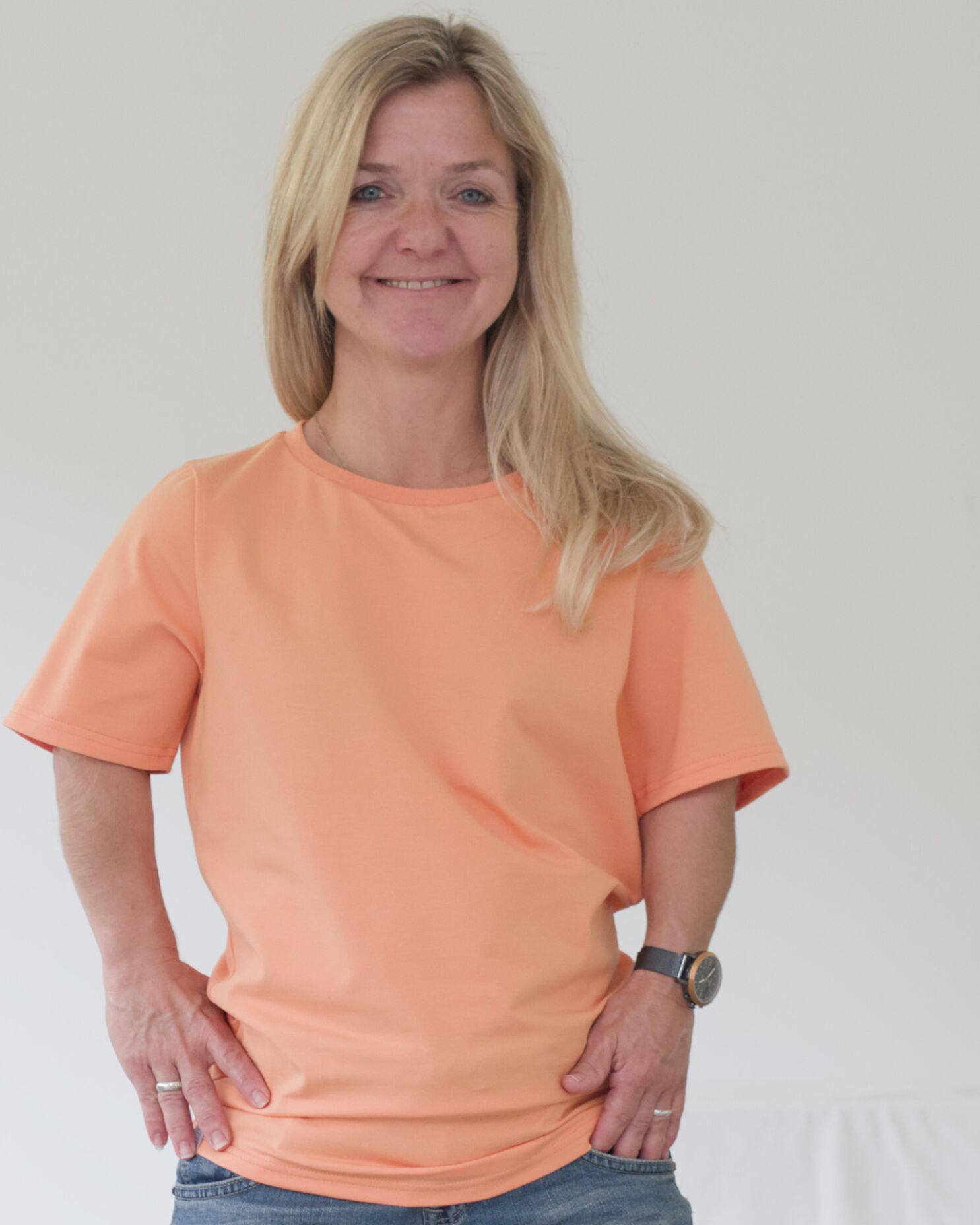 Tshirt_standart_papaya_frau_01
