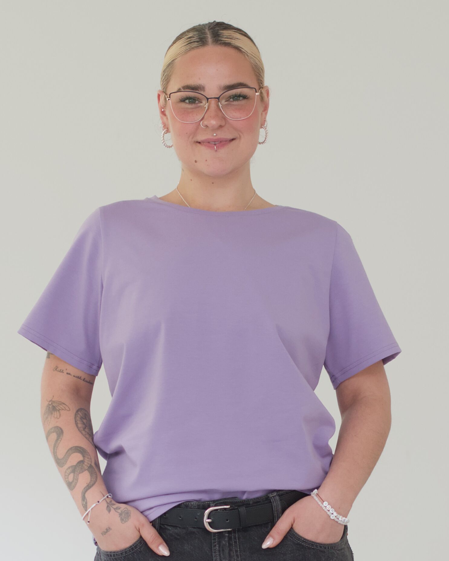 relaxed_tshirt_flieder_frau_01