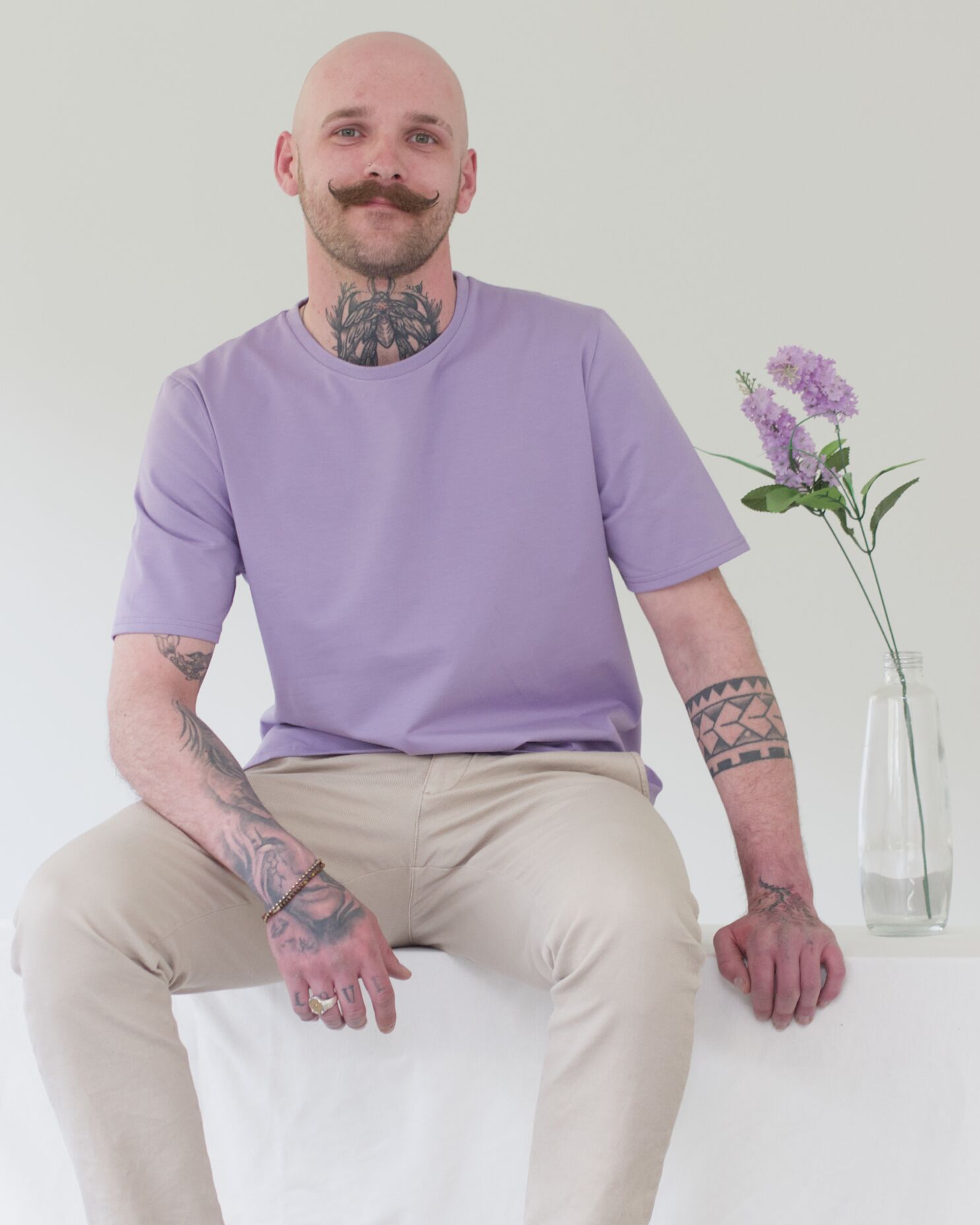 relaxed_tshirt_flieder_mann_03