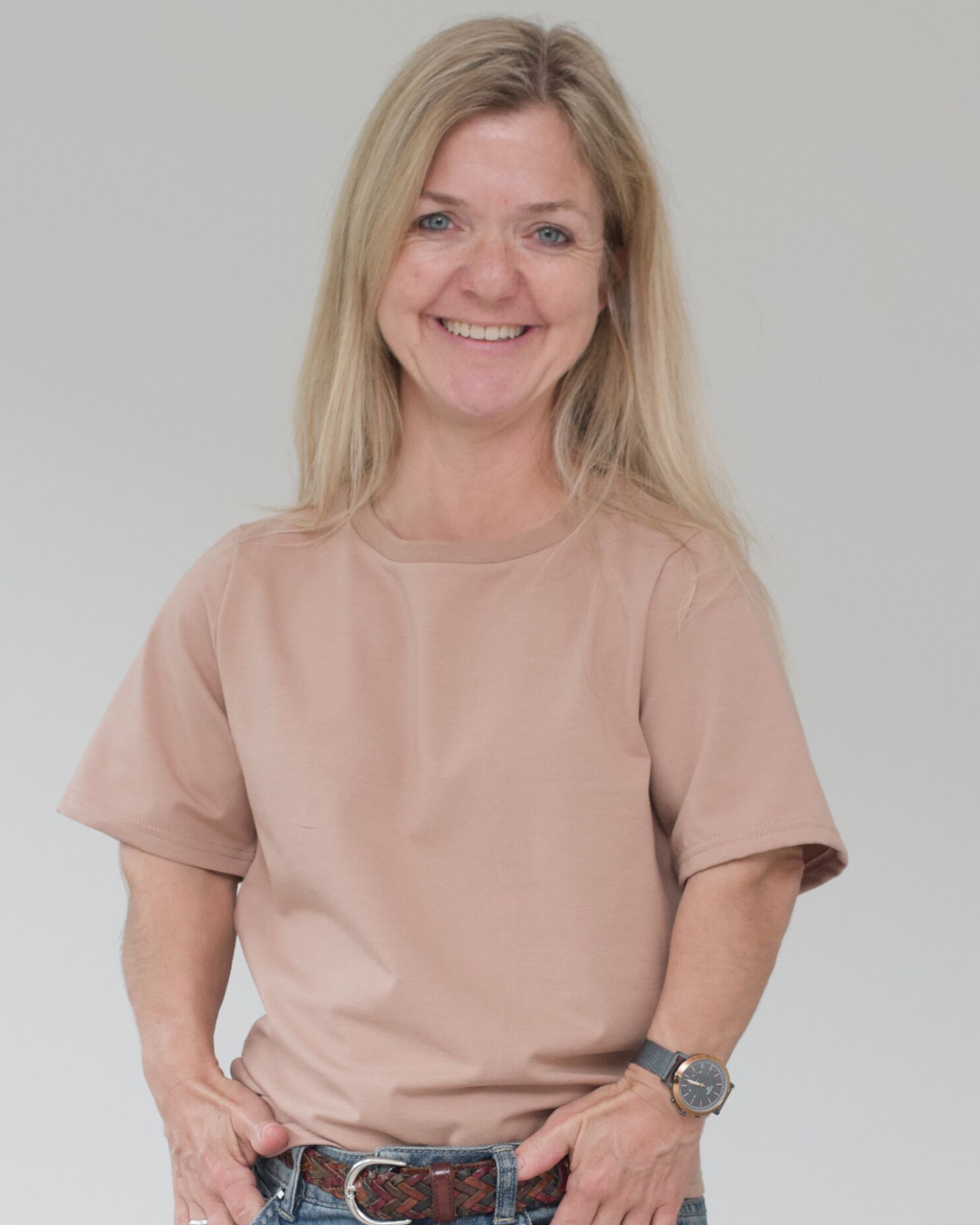 relaxed_tshirt_toffee_frau_01