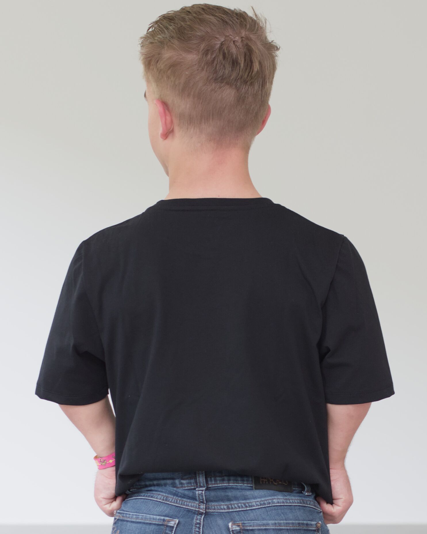 tshirt_andersnormal_schwarz_mann_rueck01